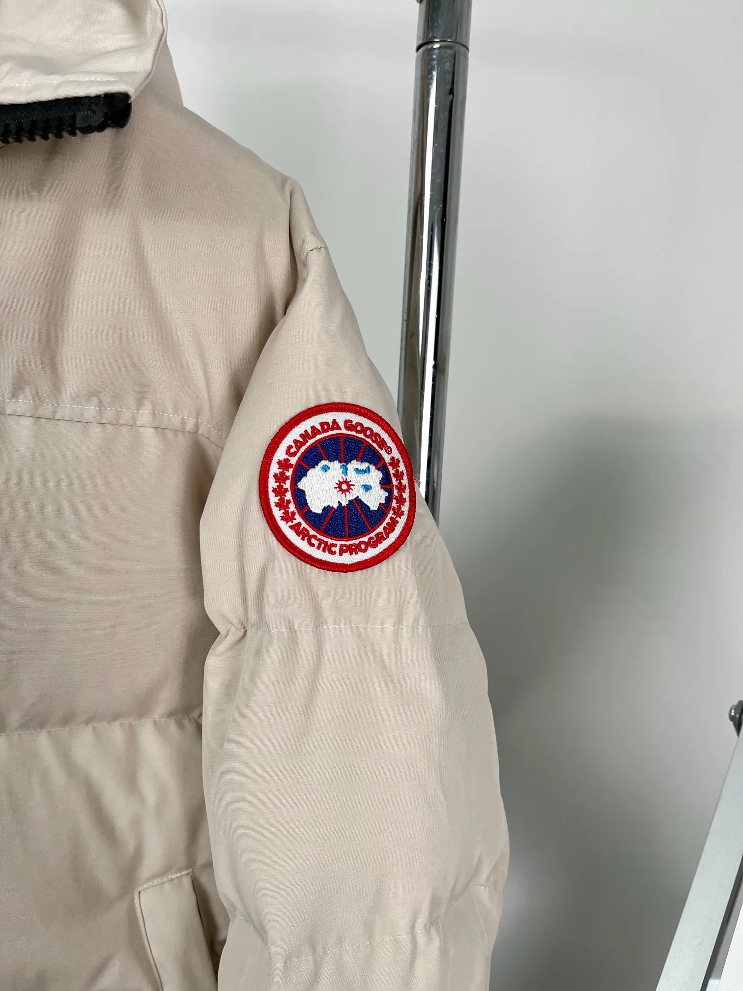 P580 𝐂𝐚𝐧𝐚𝐝𝐚 𝐠𝐨𝐨𝐬𝐞丨Canada Goose 17 down jackets Size: S-XXL